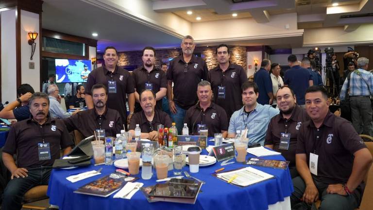 La directiva de Tomateros en el Draft 2025.