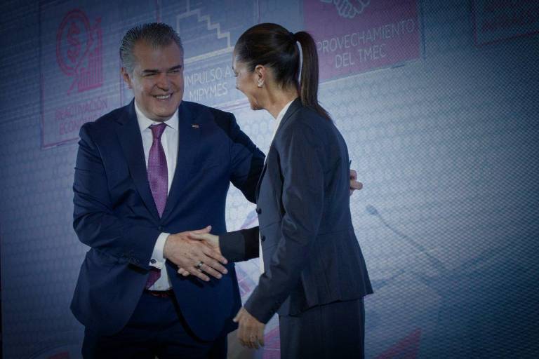 Empresarios piden certeza jurídica a Sheinbaum; ella garantiza que no habrá autoritarismo
