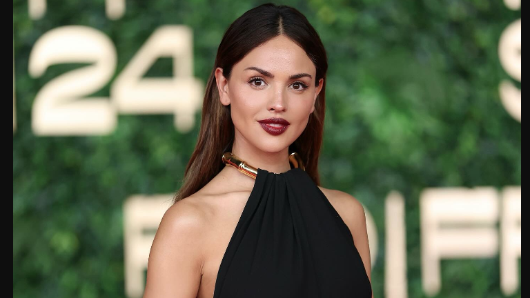 Eiza González.