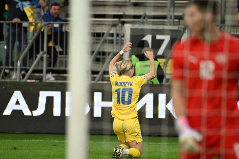 Ucrania se clasifica a la Eurocopa con una remontada ante Islandia