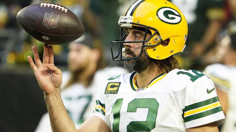 Aaron Rodgers jugará este domingo contra los Seattle Seahawks.