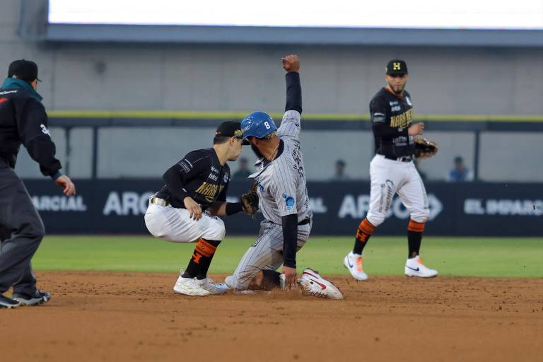 Obregón pega primero en playoffs ante Naranjeros