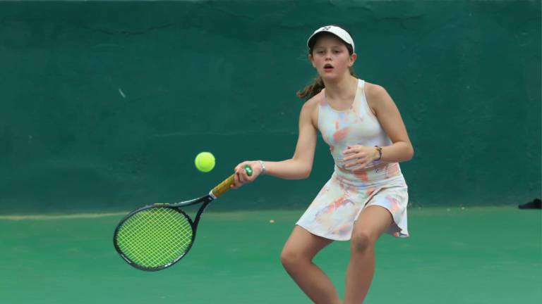 El torneo de tenis en la Casa Club El Cid toma un nivel muy alto con el paso de los encuentros.