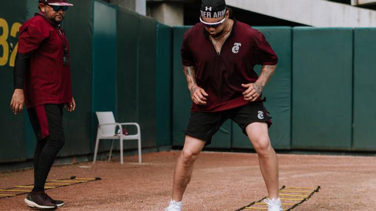 Tomateros de Culiacán cada vez ve más nutrido su campamento de pretemporada.