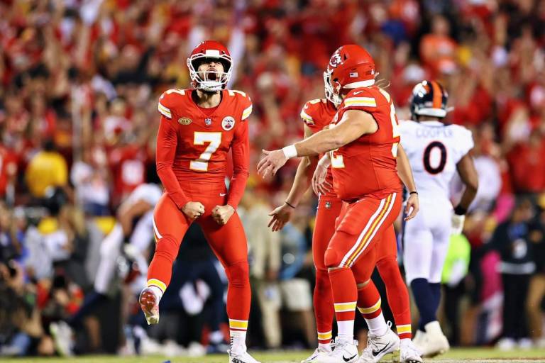 La conexión Mahomes-Kelce da el quinto triunfo seguido a los Chiefs