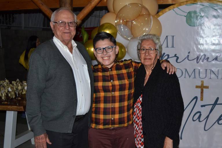 Recibe Mateo Sánchez Camacho, a Cristo en su corazón