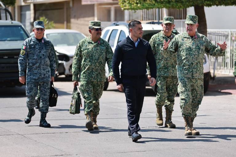 Arriba a Sinaloa el Secretario de la Defensa a supervisar operativos de seguridad