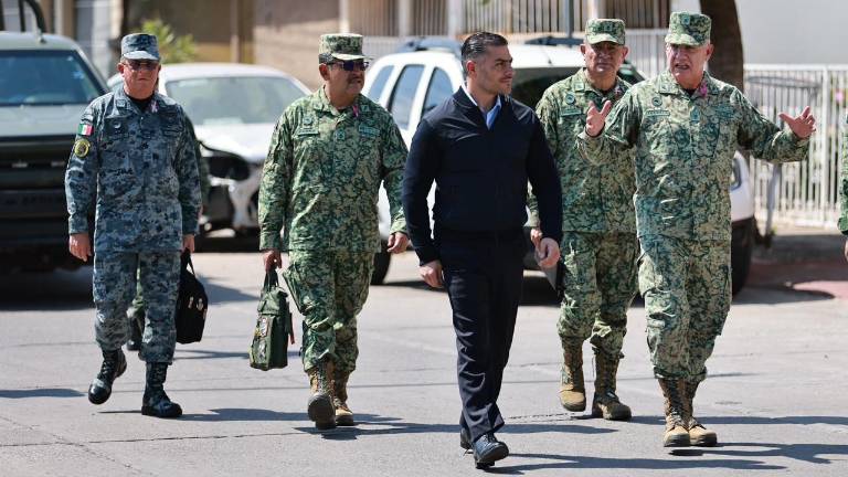 El Secretario de la Defensa Nacional Ricardo Trevilla Trejo estuvo en octubre en Sinaloa junto a Omar García Harfuch.