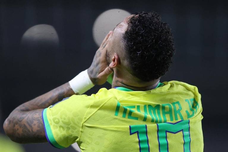Neymar regresa a la selección de Brasil
