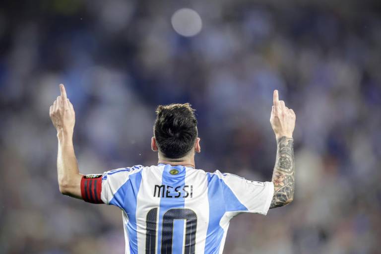 Messi lidera la paliza de Argentina sobre Bolivia
