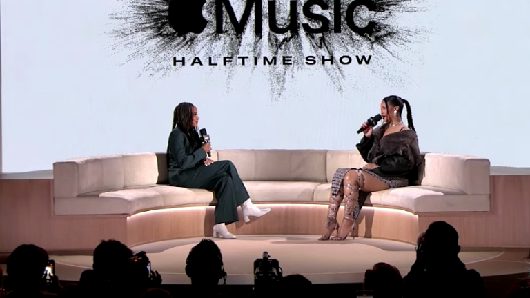 Rihanna comparte un poco sobre lo que brindará durante su participación en el Super Bowl.