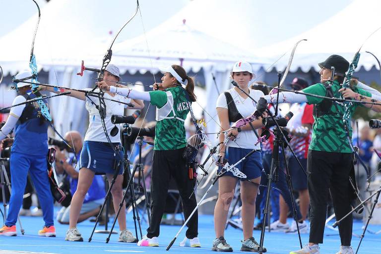 Arqueras mexicanas apuntan alto durante su debut en París 2024
