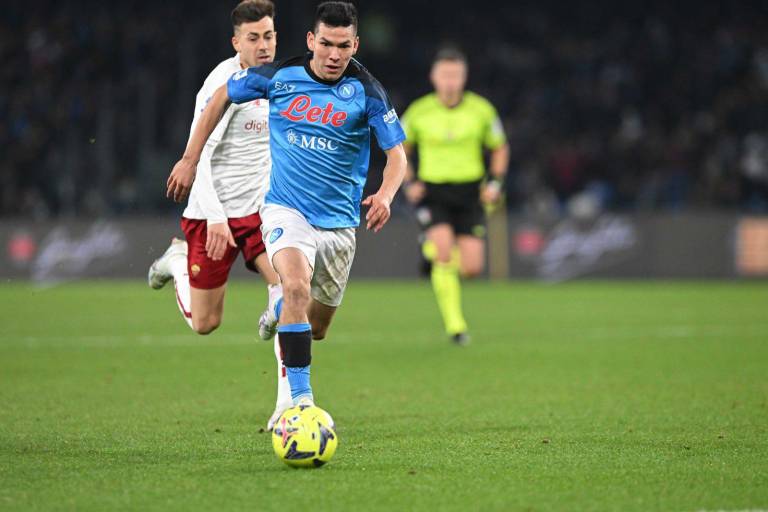 Chucky y el Napoli le ganan a la Roma y acarician el Scudetto