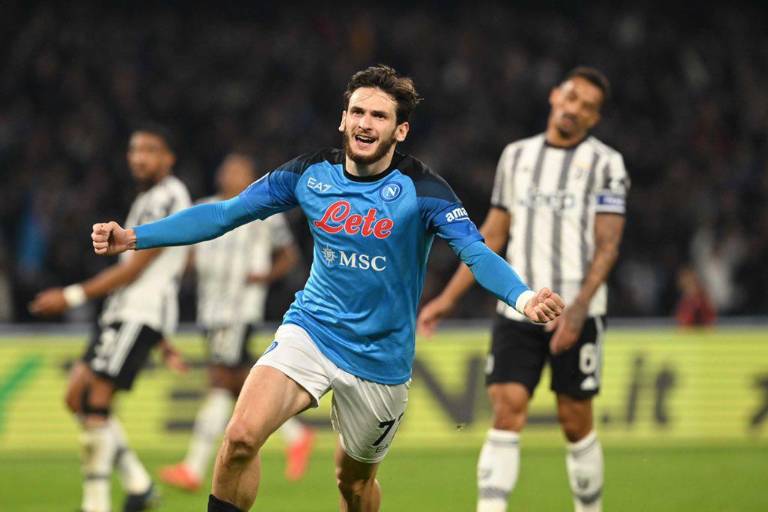 Napoli propina goleada histórica a la Juventus