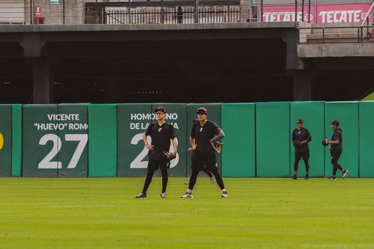 Tomateros de Culiacán trabaja fuerte tras su primer duelo de preparación