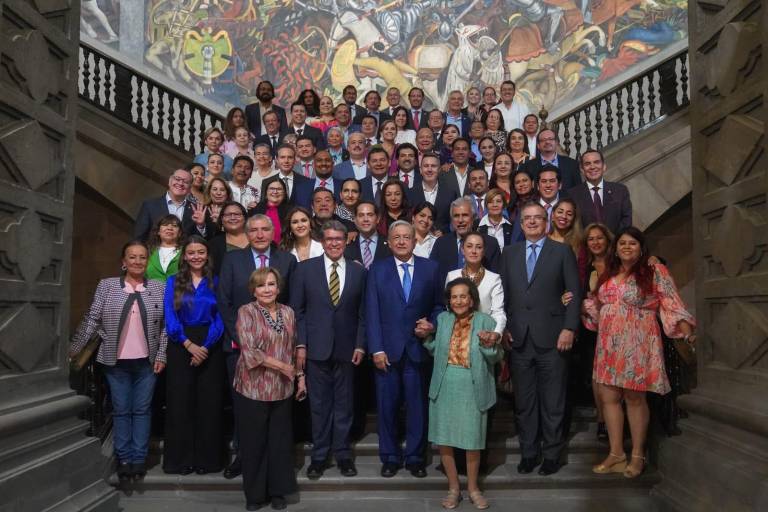 Defiende AMLO aprobación ‘fast track’ de reformas por senadores