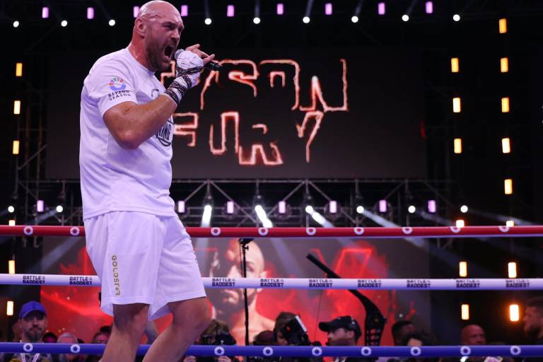 Tyson Fury cancela su pelea por una cortadura