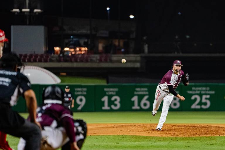 Tomateros de Culiacán cae en debut del mánager Roberto Vizcarra