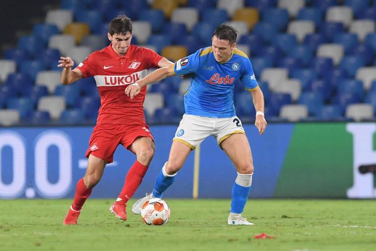 Chucky Lozano y el Napoli se estrellan ante el Spartak en la Europa League