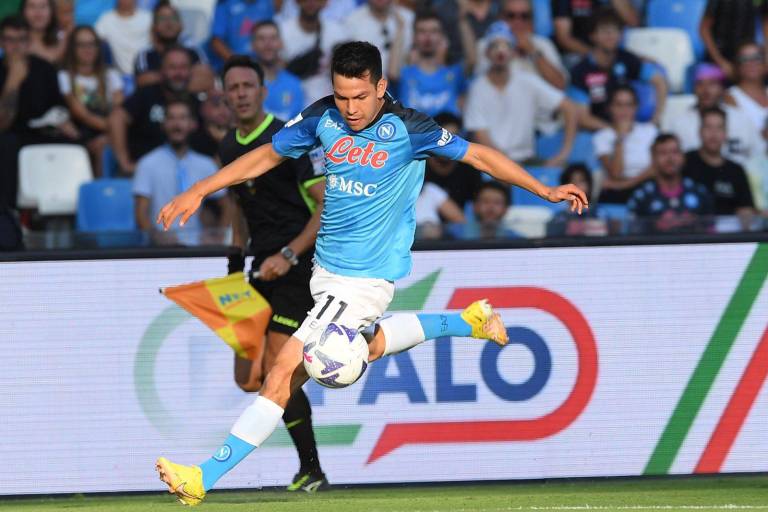 ‘Chucky’ Lozano, titular en la goleada del Napoli al Monza