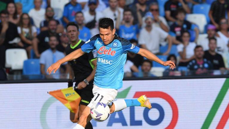 Hirving “Chucky” Lozano arranca de titular.
