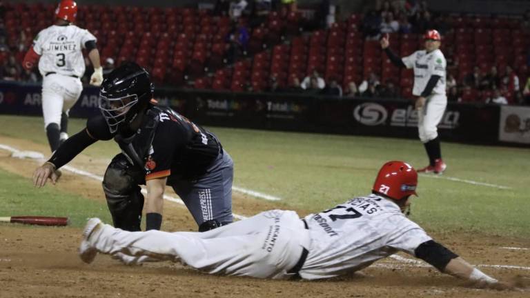 Venados y Naranjeros reanudan serie este viernes.