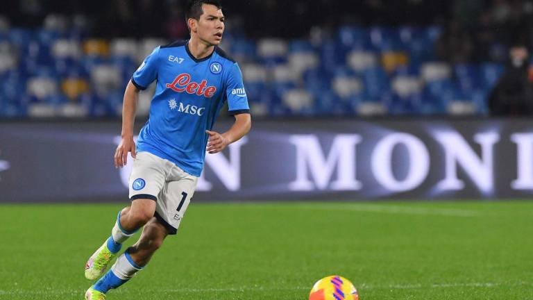 Hirving “Chucky” Lozano fue titular por el Napoli.