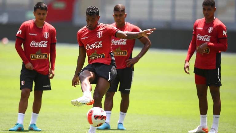 Los peruanos llegan a la última fecha de las eliminatorias de la Conmebol con el boleto para el repechaje en su poder.