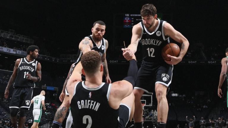 Los Nets, sin varios de sus titulares, vencieron a los Celtics.