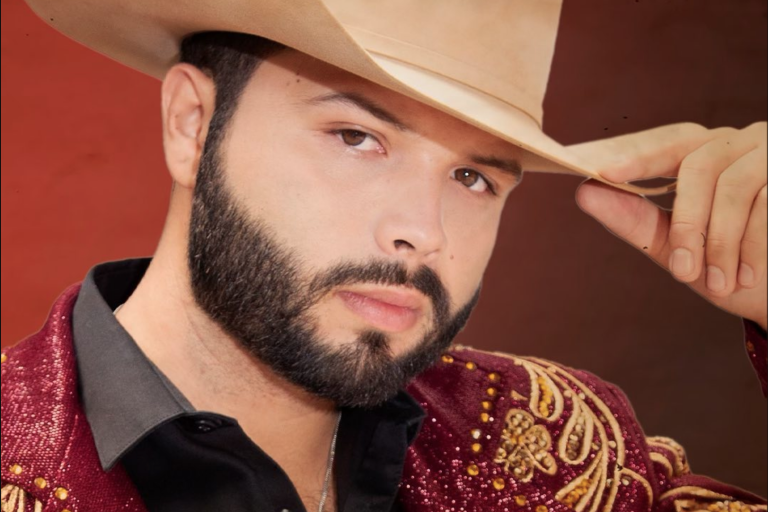 Estrena Leonardo Aguilar el tema ‘Soy como quiero ser’