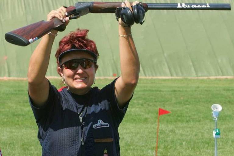 Fallece por Covid-19 la campeona olímpica Diána Igaly