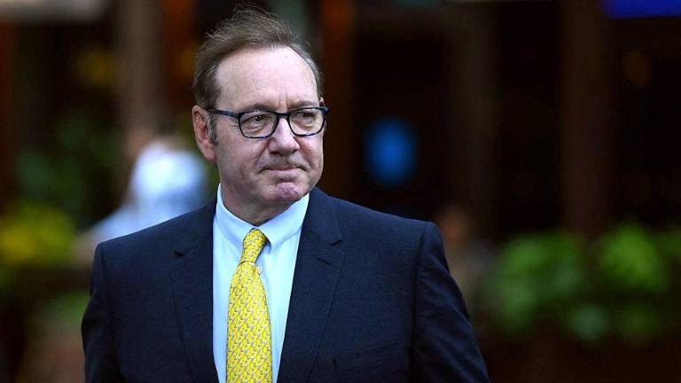 Kevin Spacey queda absuelto de todo cargo en su contra.