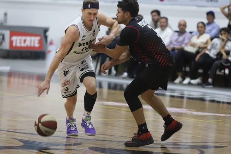Venados Basketball gana la serie en casa y es sublíder solitario