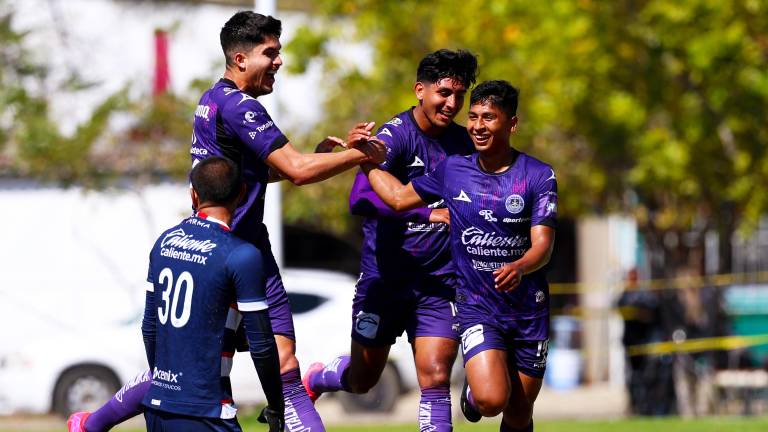 Los Cañoneros Sub 23 se imponen 3-2.