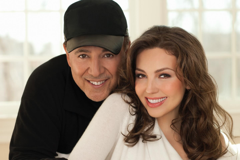 Celebran Thalia y Tommy Mottola 23 años de casados
