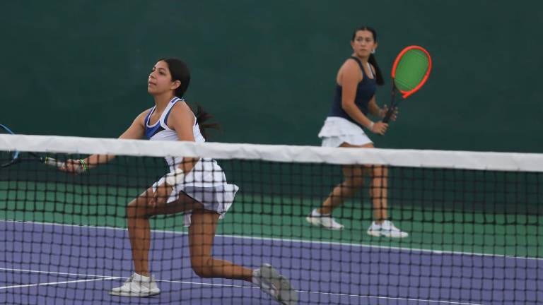 Iris Escobar y Andrea Sarabia suman su primer triunfo.