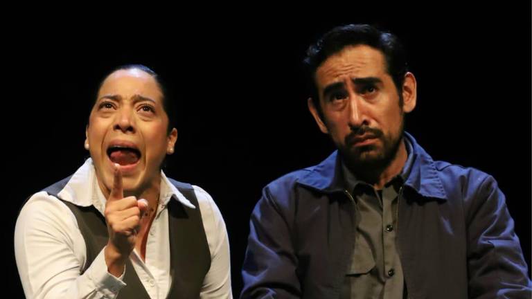 La obra ‘Cosas raras’ se presentó en el Teatro Ángela Peralta.