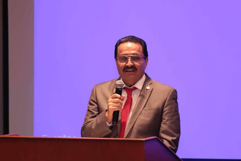 Héctor Manuel Gallardo Márquez asume presidencia del Club Rotario Norte
