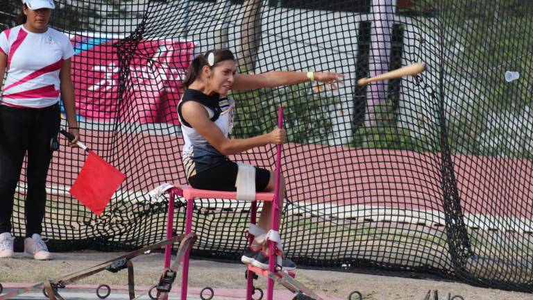 Jenifer Rodríguez Vizcarra gana bronce en lanzamiento de clava.