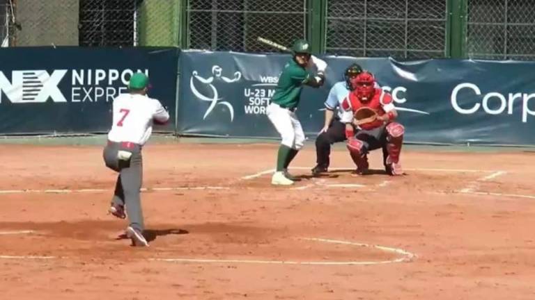 México lanza sin hit combinado.