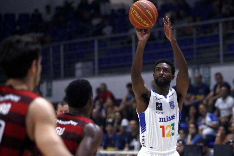 Isaac Hamilton portará la armadura culichi en el Cibacopa