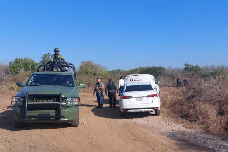 Encuentran a un hombre sin vida a un costado de la vía del tren, al norte de Mazatlán