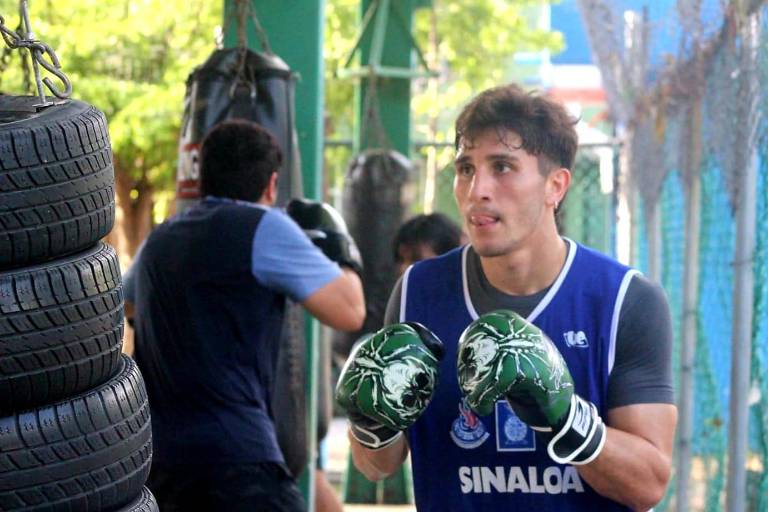 Integrantes de la Selección Mexicana de Boxeo se preparan en Mazatlán