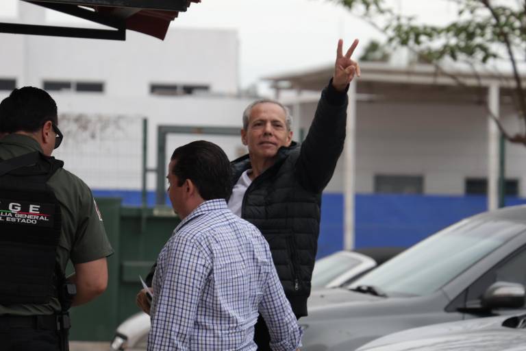 Llega Vargas Landeros a la Sede Regional de Justicia Penal en Culiacán tras su detención