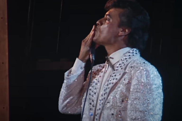 Revela Netflix la fecha de estreno de la serie-documental de Juan Gabriel