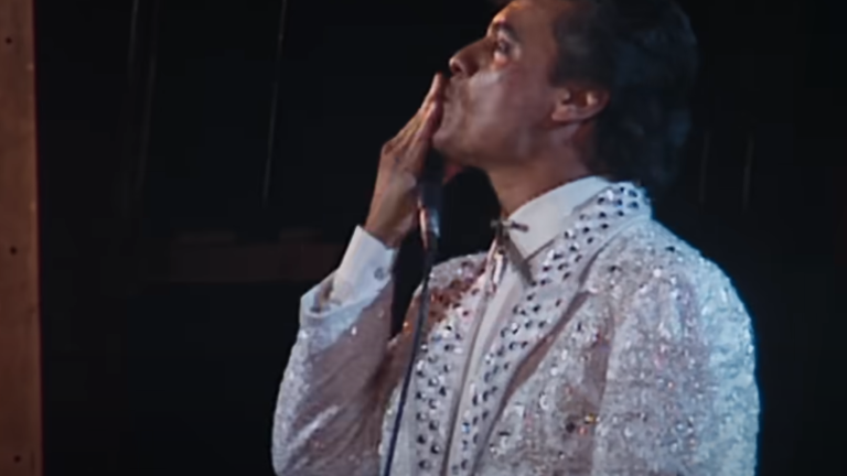 Juan Gabriel.