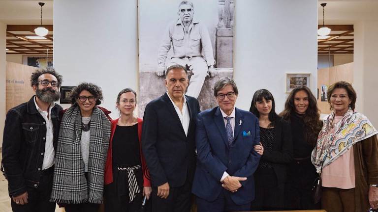 El acto contó con la presencia de las guionistas Camila Brugés, Natalia Santa y Albatros González, Francisco Ramos, representantes del Ministerio de la Cultura y de la Fundación Gabo.