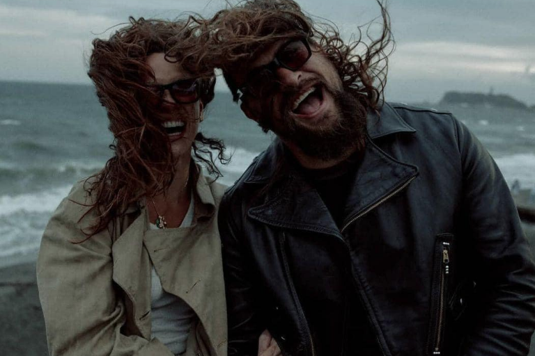 Jason Momoa confirma noviazgo con Ari Arjona, hija de Ricardo Arjona