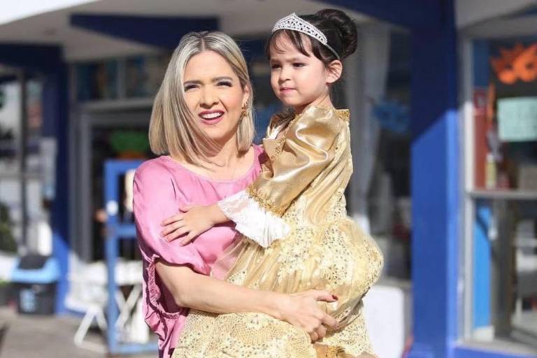 Desfilará hoy la ‘Reinita viral’... conoce quién es