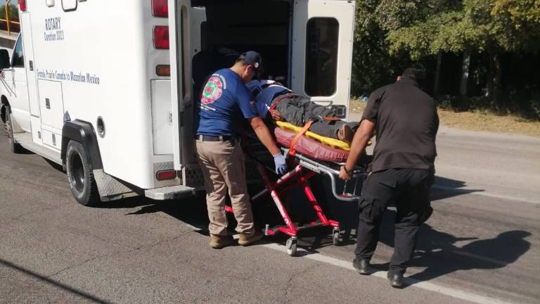 El adulto intentaba cruzar la carretera cuando fue atropellado.